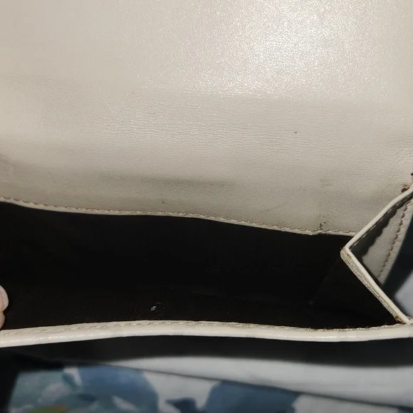 Gucci wallet key case set. Very good condition with very few callouts. - Picture 5 of 11